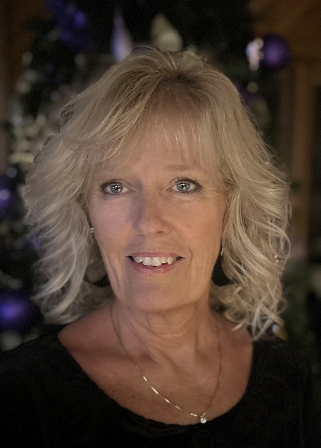 A Big Band Christmas with Theresa Wallis